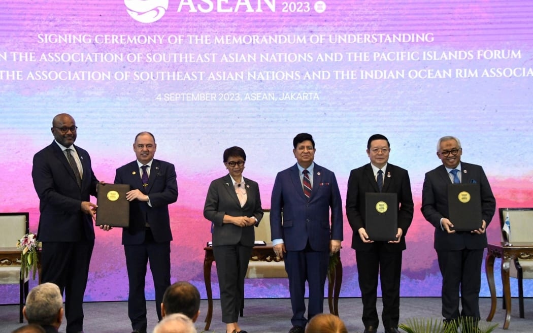 Các quốc đảo Thái Bình Dương ký thỏa thuận thúc đẩy hợp tác với ASEAN